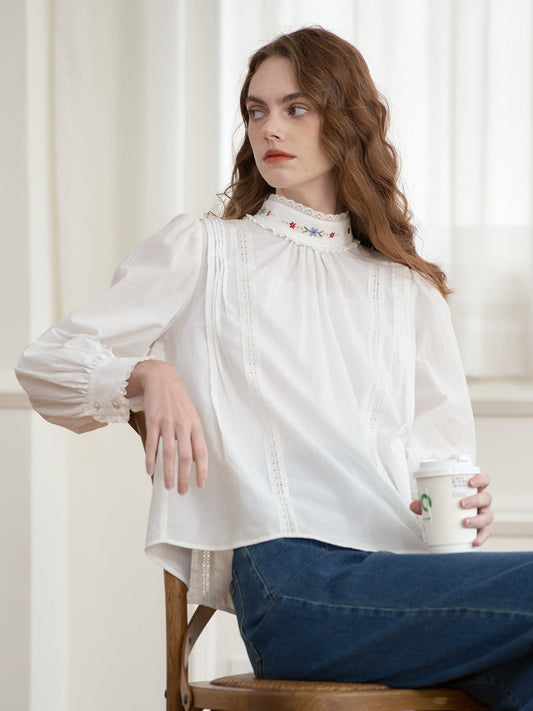 Aylin half turtleneck embroidered white shirt