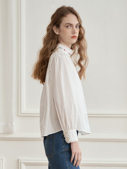 Aylin half turtleneck embroidered white shirt